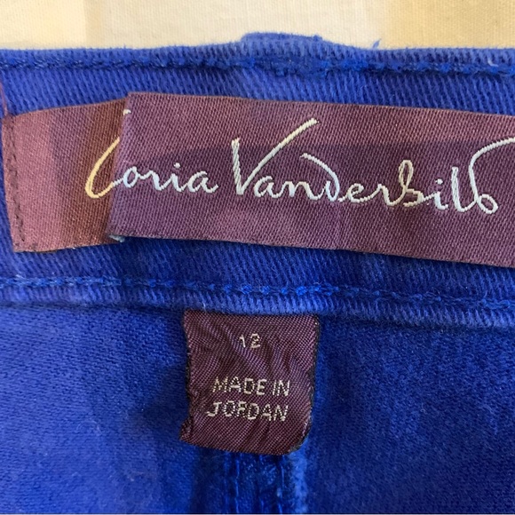 Gloria Vanderbilt | 12 | Blue denim straight leg high waisted jeans - Picture 6 of 8